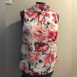 White House Black Market white/ecru floral tones lined blouse